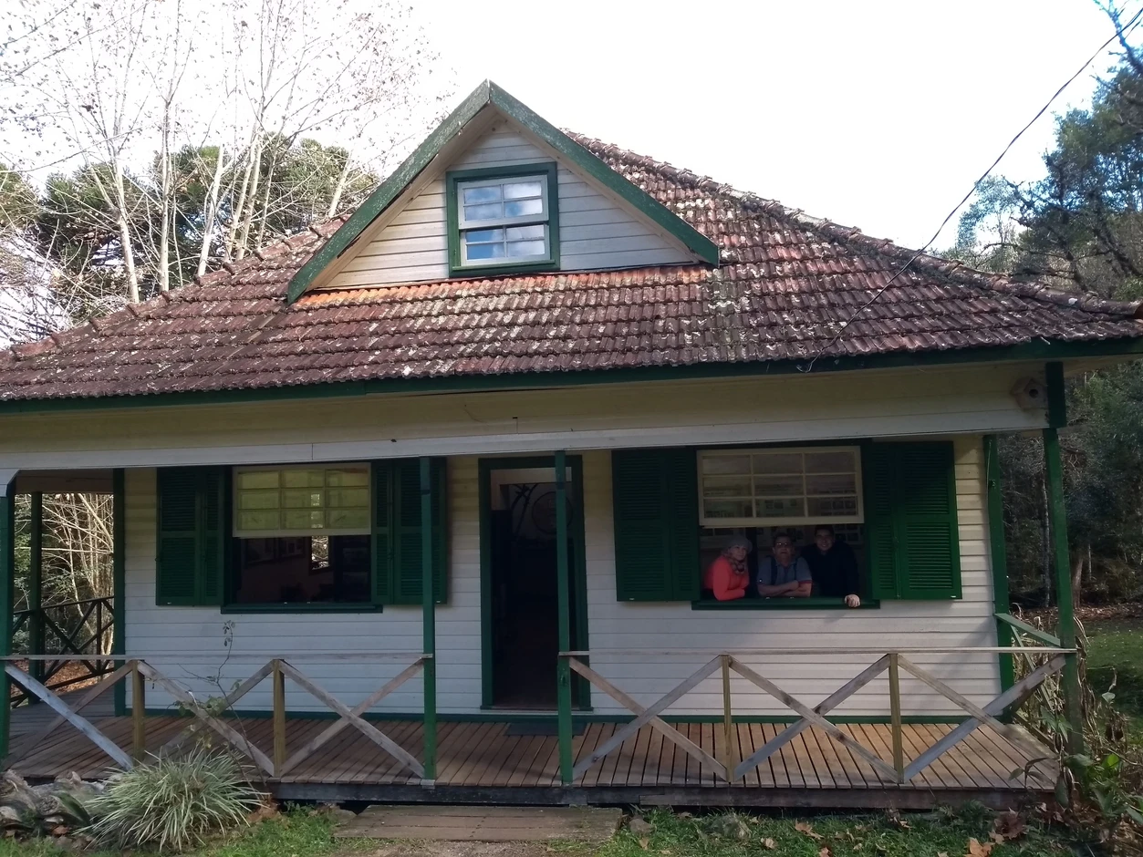 Casas de arquitetura colonial típica da serra gaúcha